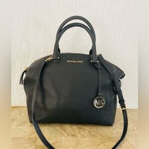 Michael Kors Black domed pebbled Leather Women's shoulder bag satchel crossbody